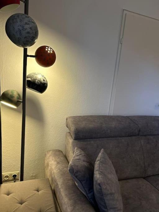 Duplex Ullstein- 4 Bedrooms, 2 Bathrooms, Living Room, 2 Parking Spaces, Boxspringbeds, Family & Business Apartment! Apartment *